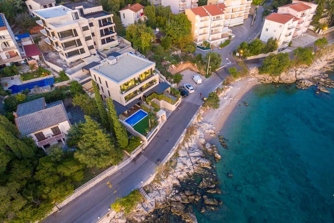 Beach Front Villa Fran Crikvenica 0*,
